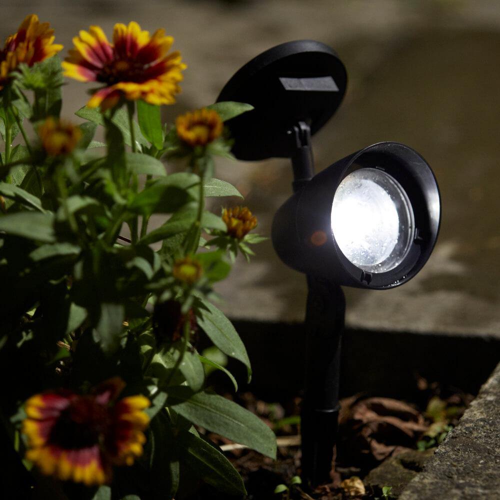 Single Led Solar Spotlight Warm White - 6 Lumens