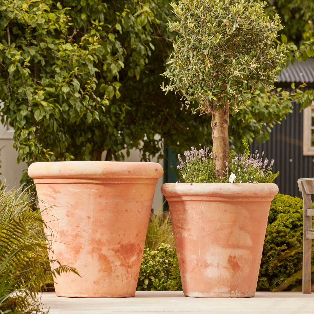 Clayton 90cm Large Terracotta Plant Pot  Outdoor Frostproof Pot  H89cm X W90cm  Durable Hand Crafted Garden Terracotta Pot With Drainage Hole